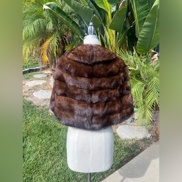 Vintage 1950s Brown Fur Stole from the Broadway Southern California - Picture 3 of 5